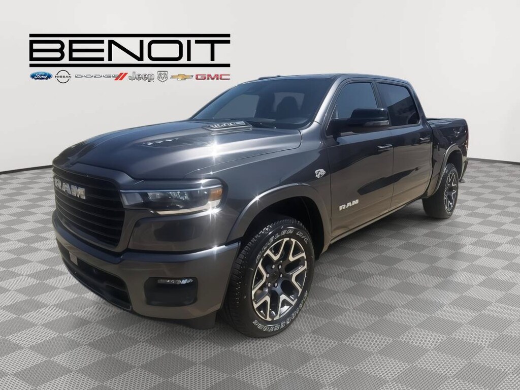 New 2026 Ram 1500 LARAMIE CREW CAB 4X4 5'7 BOX Pickup