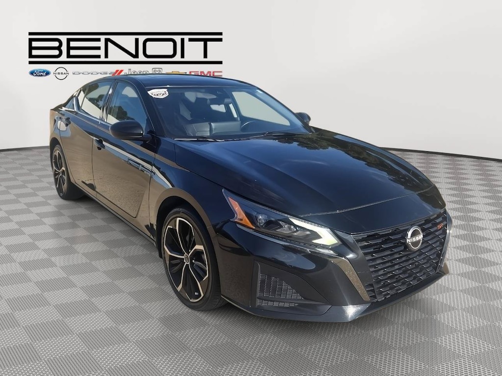 Used 2024 Nissan Altima 2.5 SR Sedan