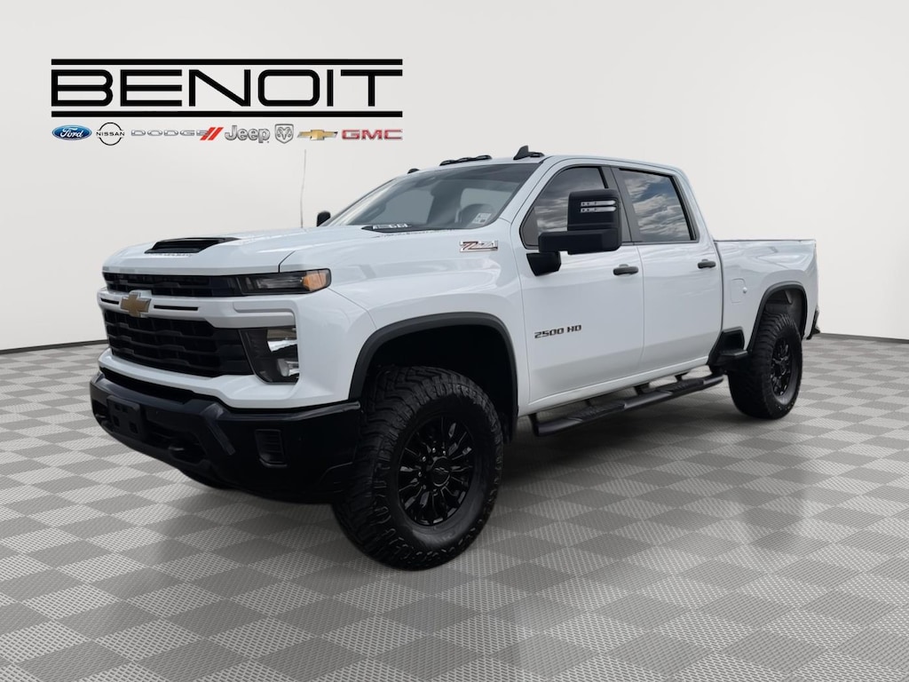 Used 2024 Chevrolet Silverado 2500 HD Custom Truck