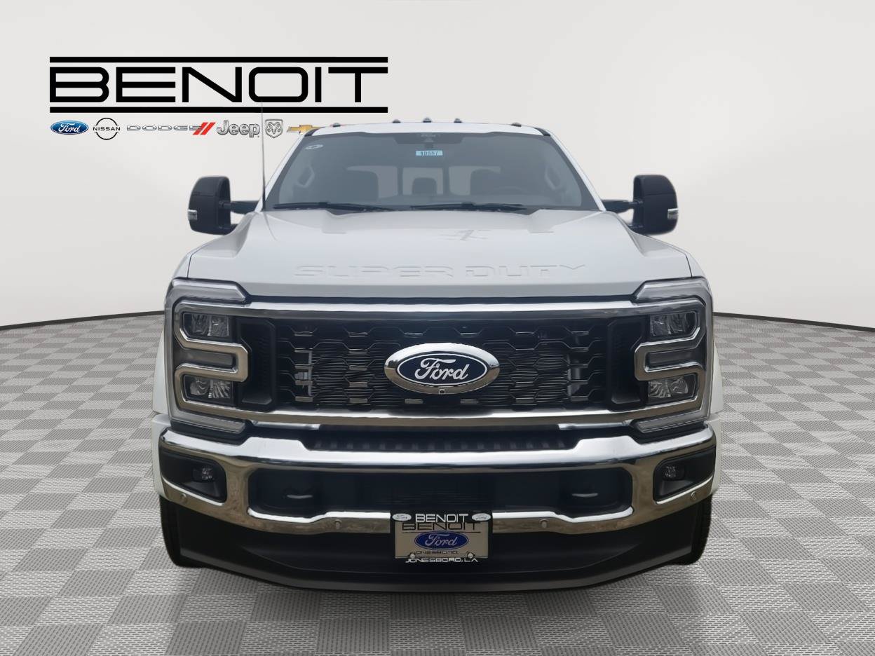 New 2027 Ford F-450 F-450® Lariat® Truck Crew Cab