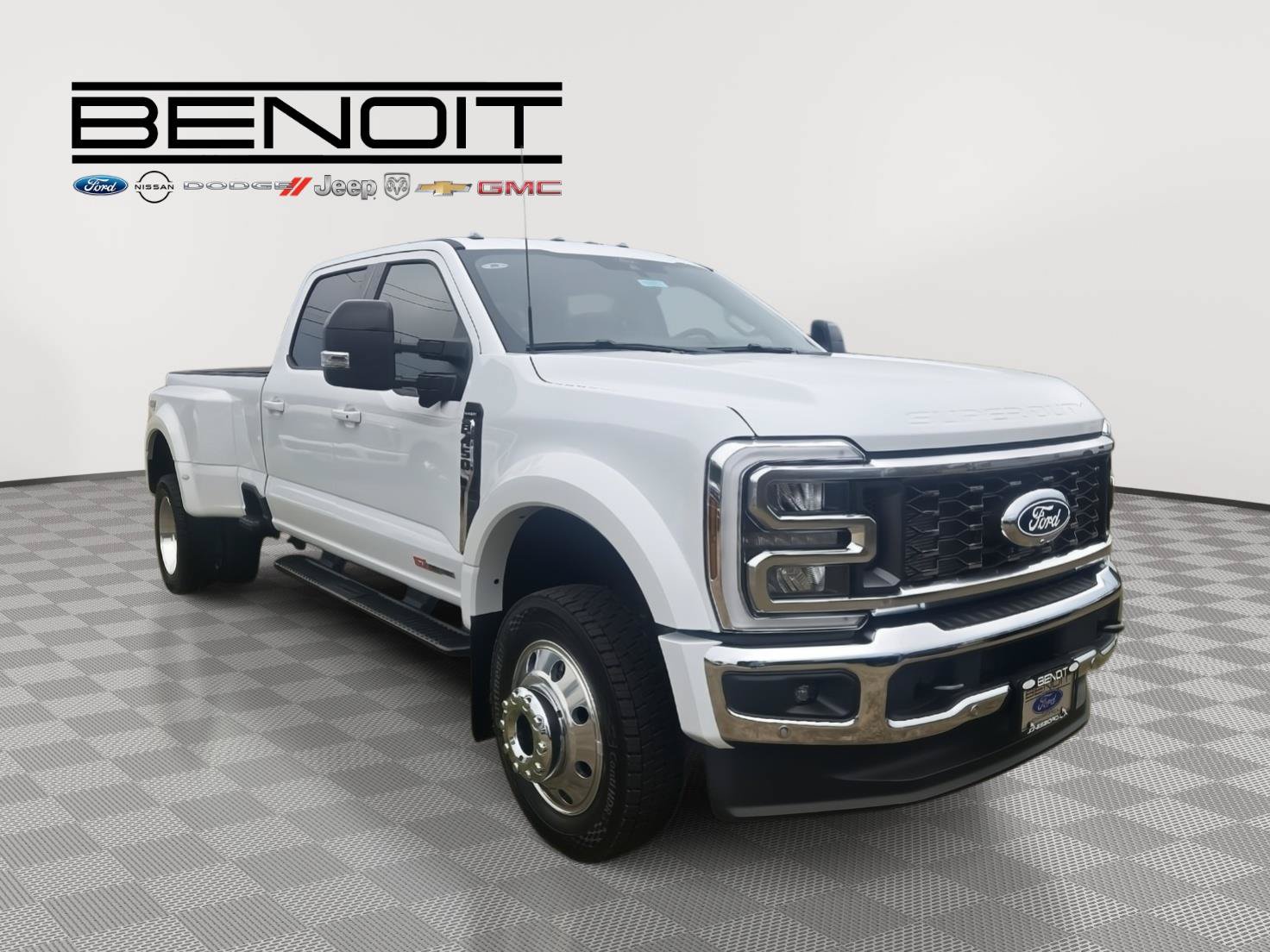 New 2027 Ford F-450 F-450® Lariat® Truck Crew Cab