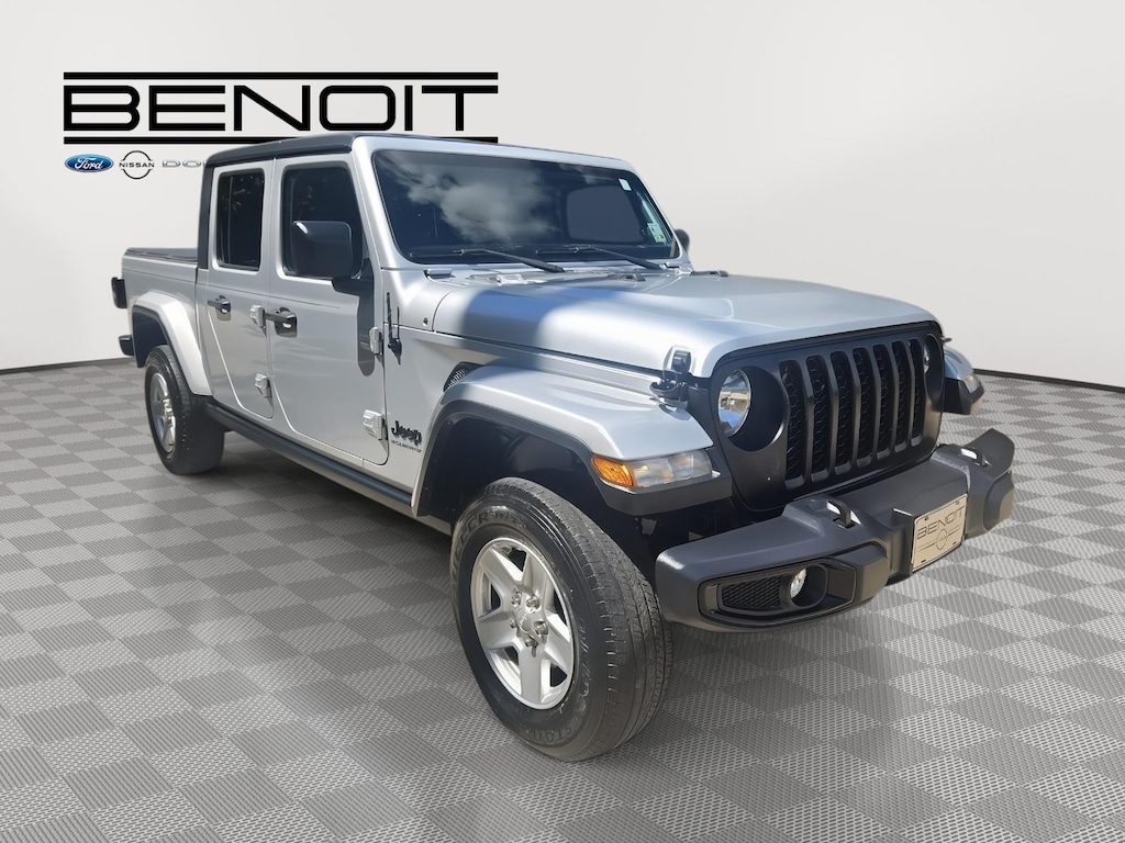 Used 2023 Jeep Gladiator Sport S Truck