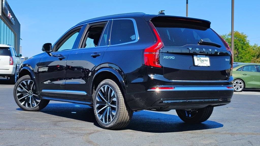 2026 Volvo XC90 Plus - Photo 4