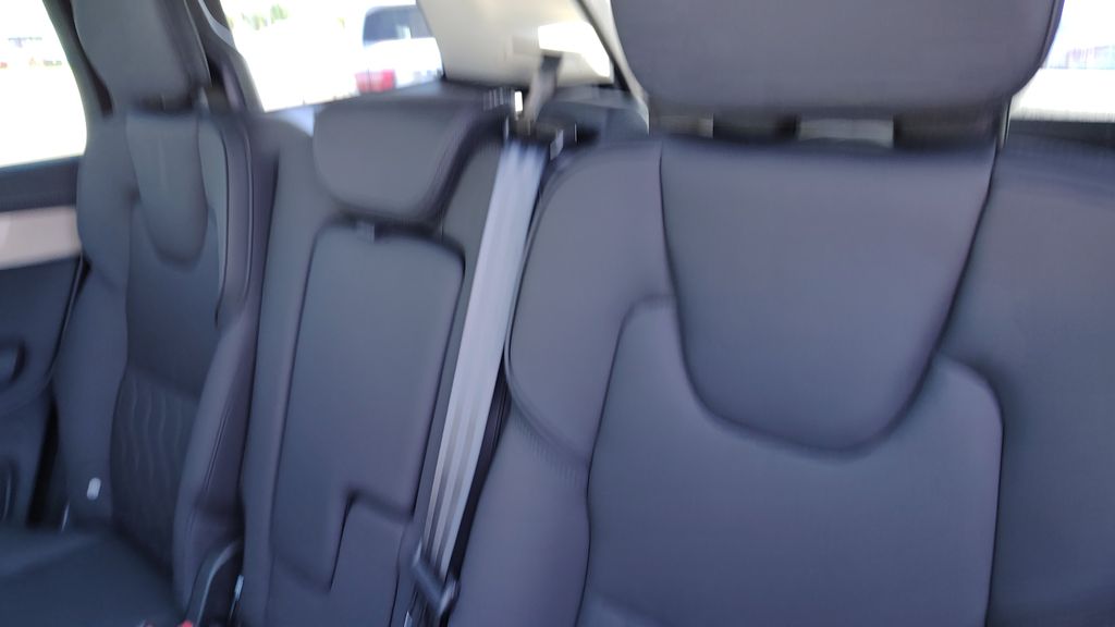 2026 Volvo XC90 Plus - Photo 26