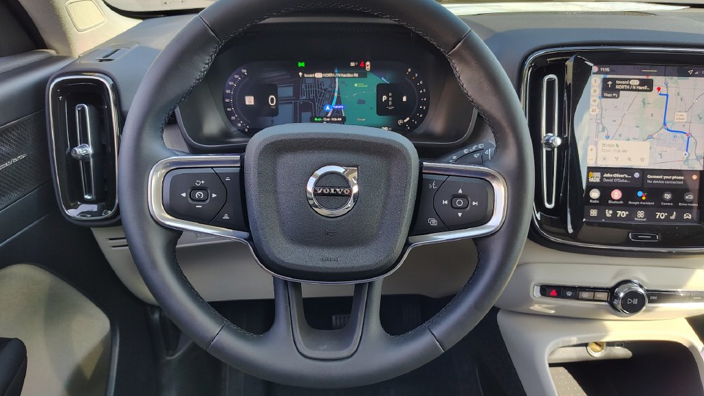 2026 Volvo XC40 Ultra - Photo 12