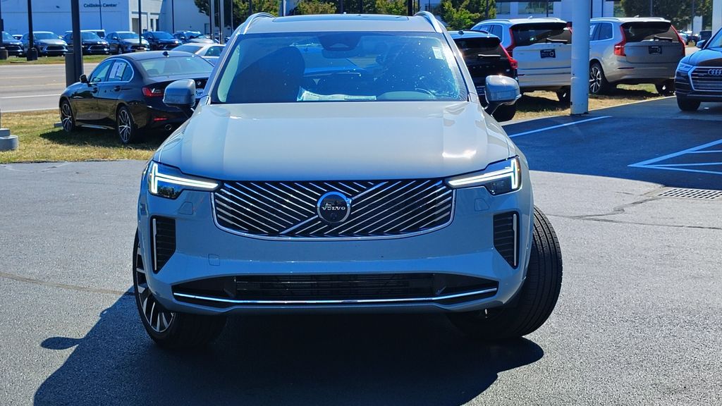 2026 Volvo XC90 Plus - Photo 34