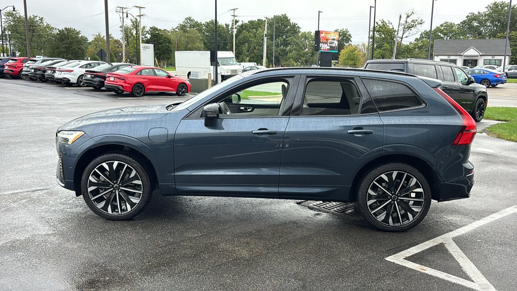 New 2027 Volvo XC60 plug-in hybrid T8 Ultra SUV