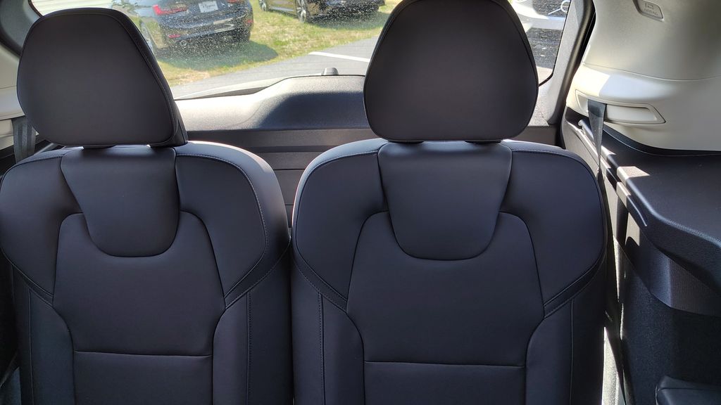 2026 Volvo XC90 Plus - Photo 30
