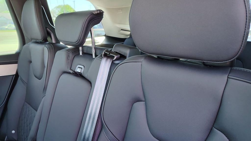 2026 Volvo XC90 Plus - Photo 26