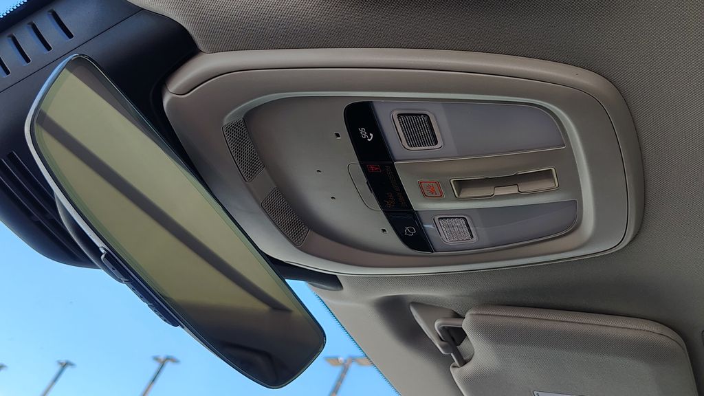 2026 Volvo XC90 Plus - Photo 24