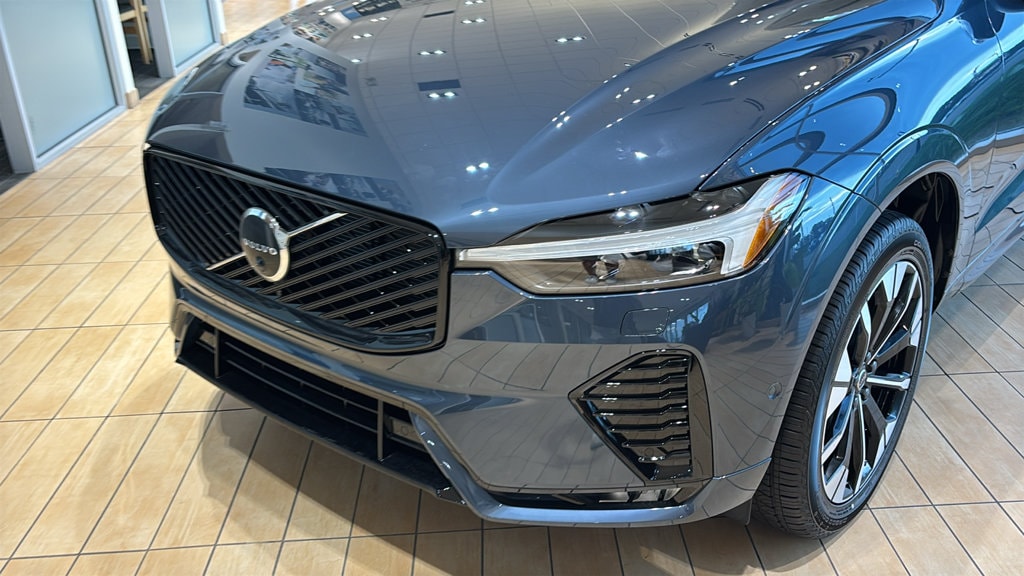 New 2027 Volvo XC60 Plus SUV