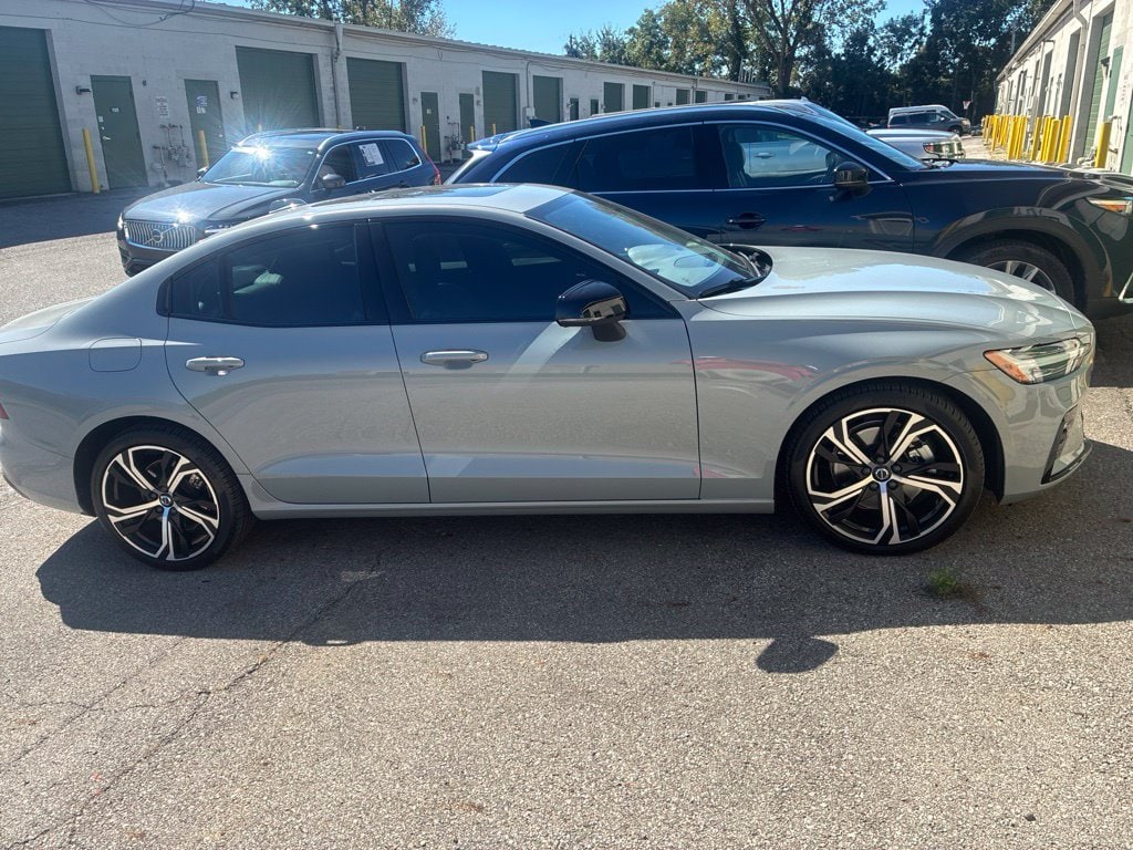 7JRL12FK0RG312016