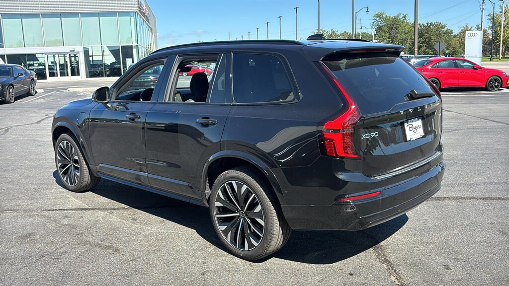 New 2027 Volvo XC90 plug-in hybrid T8 Ultra Dark Theme 6-Seater SUV