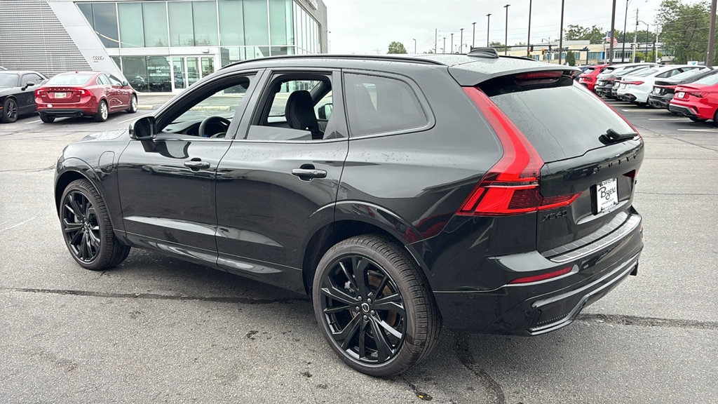 New 2027 Volvo XC60 plug-in hybrid T8 Ultra Black Edition SUV