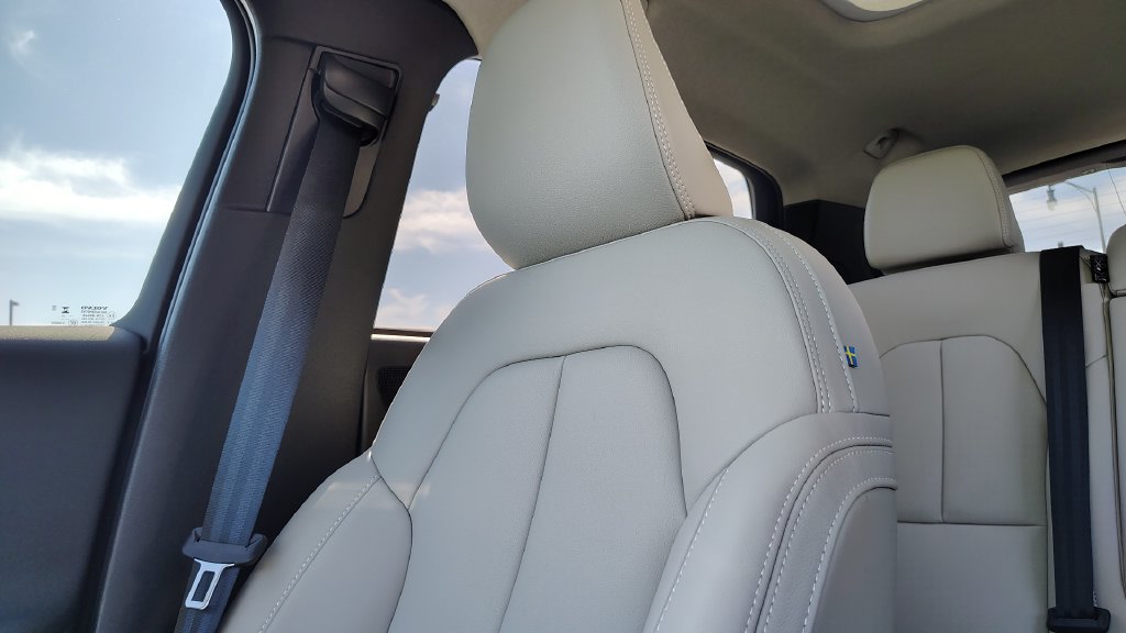 2026 Volvo XC40 Ultra - Photo 22