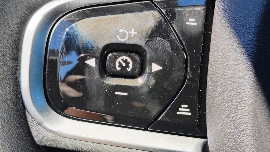 2026 Volvo XC90 Plus - Photo 15