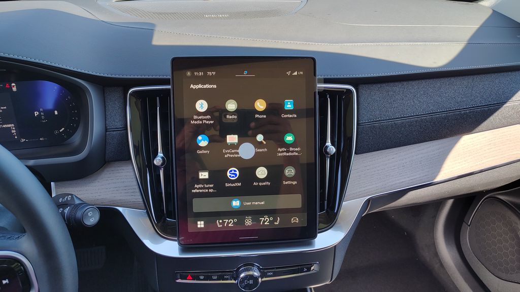 2026 Volvo XC90 Plus - Photo 18