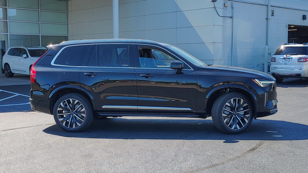 2026 Volvo XC90 Plus - Photo 2