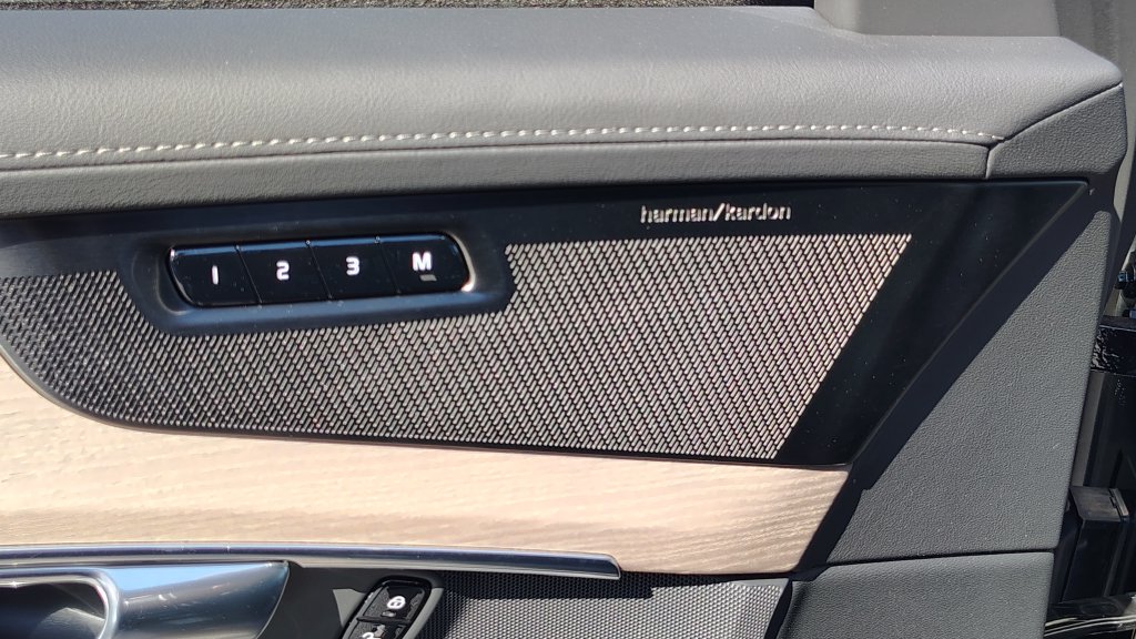 2026 Volvo XC90 Plus - Photo 9