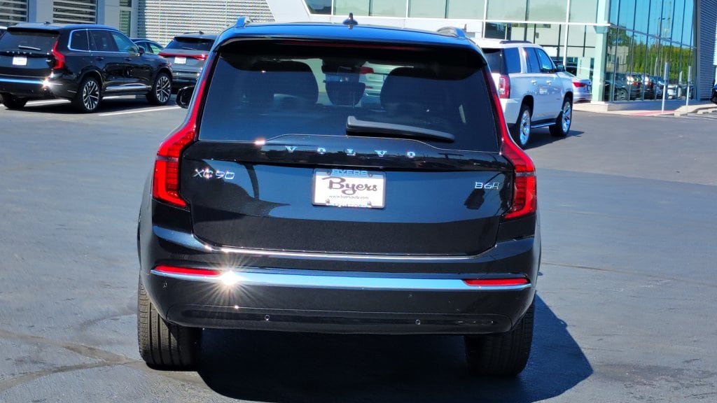 2026 Volvo XC90 Plus - Photo 32