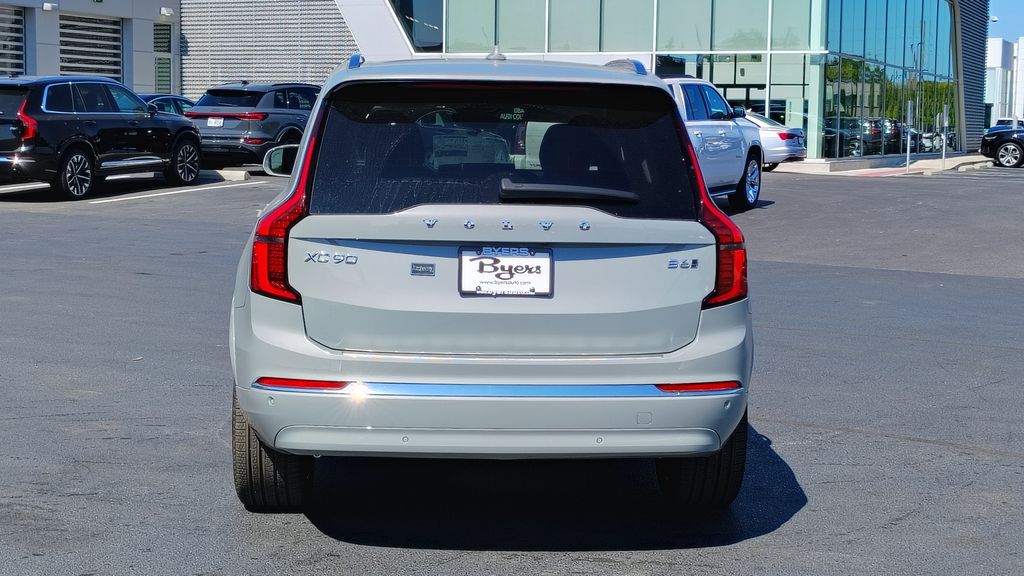 2026 Volvo XC90 Plus - Photo 33