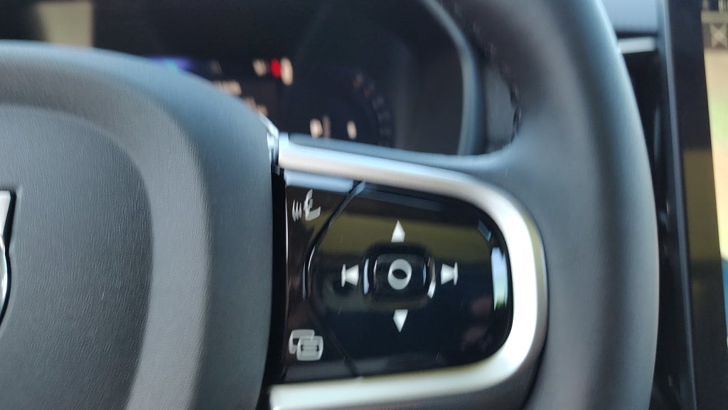 2026 Volvo XC90 Plus - Photo 16