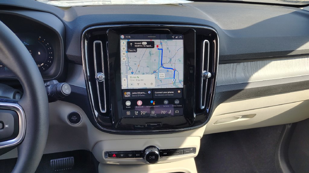 2026 Volvo XC40 Ultra - Photo 18