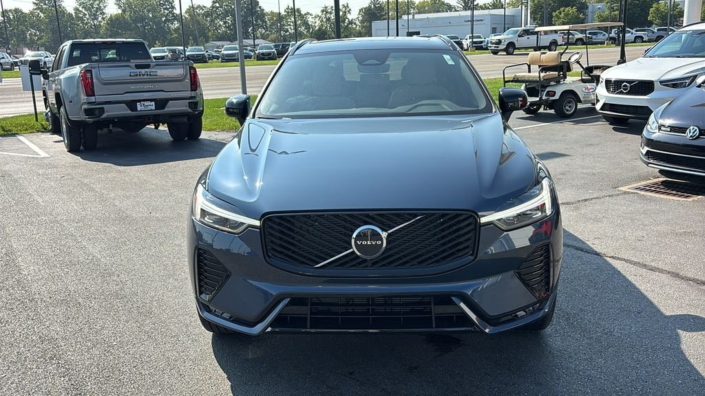 New 2027 Volvo XC60 B5 Core SUV
