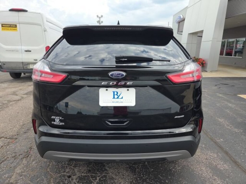 Used 2023 Ford Edge SEL