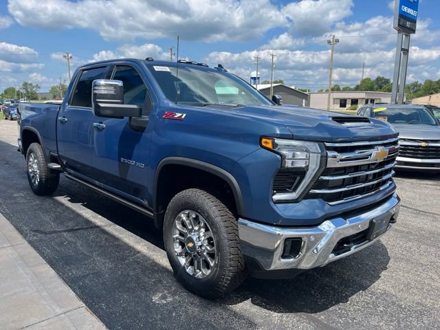 2026 Chevrolet Silverado 2500 HD LTZ - Photo 9