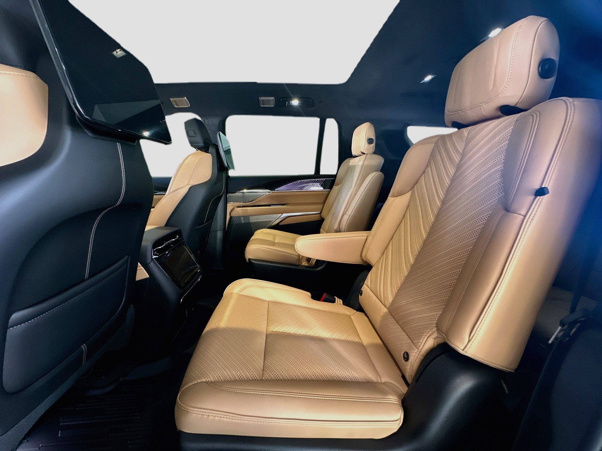 2026 Cadillac Escalade IQL Premium Sport - Photo 26