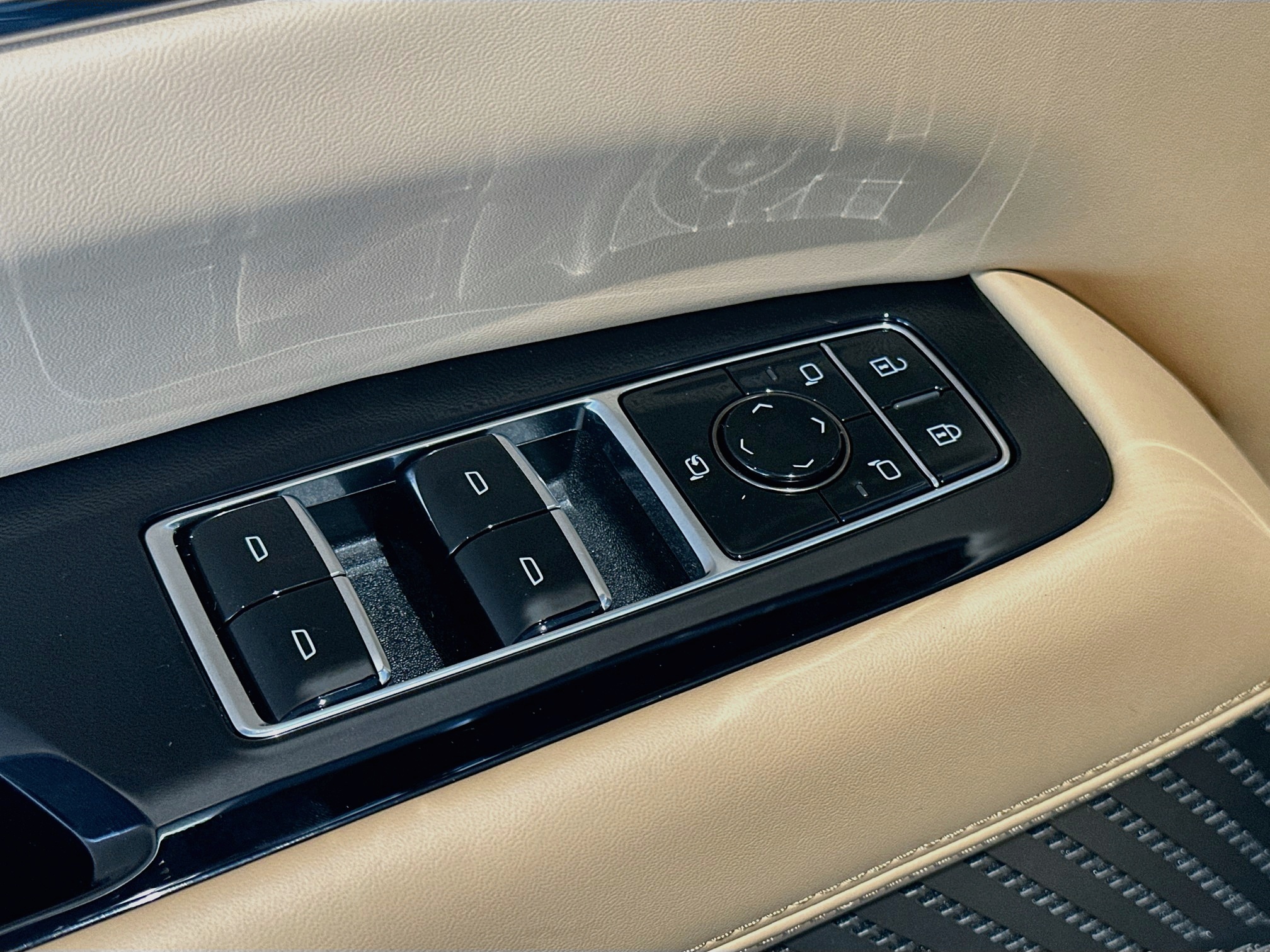 2026 Cadillac Escalade IQL Premium Sport - Photo 18