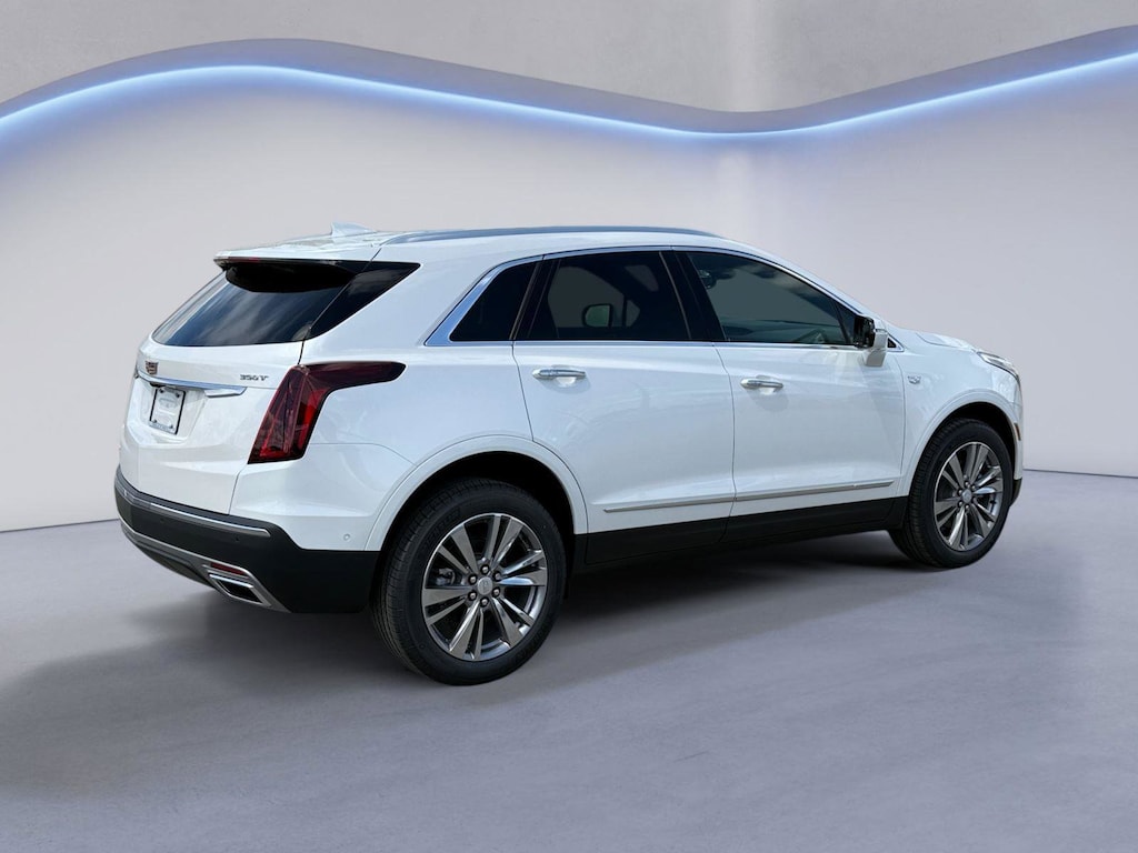 New 2026 CADILLAC XT5 Premium Luxury SUV