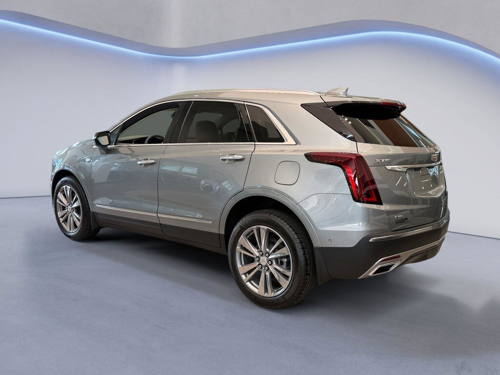 New 2026 CADILLAC XT5 Premium Luxury SUV