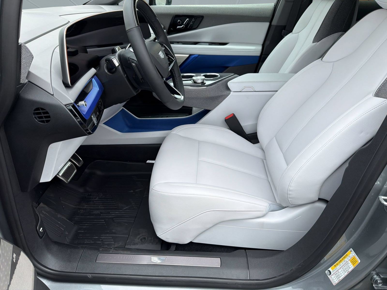 New 2027 CADILLAC OPTIQ Sport SUV