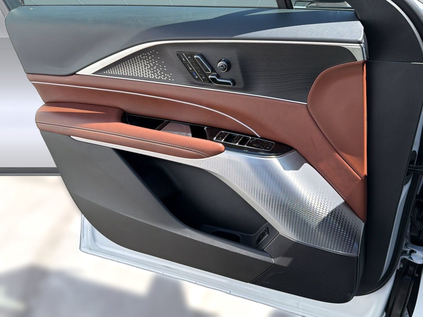 2027 Cadillac LYRIQ Signature Sport - Photo 13