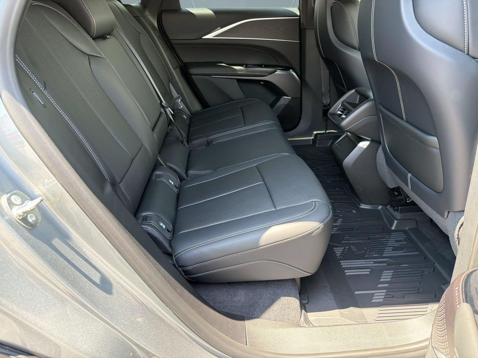 2026 Cadillac LYRIQ Sport - Photo 28