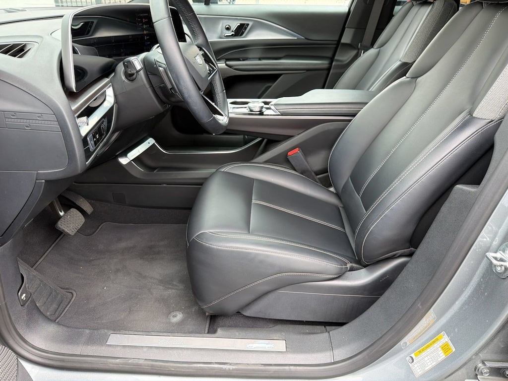 Used 2024 CADILLAC LYRIQ Tech SUV