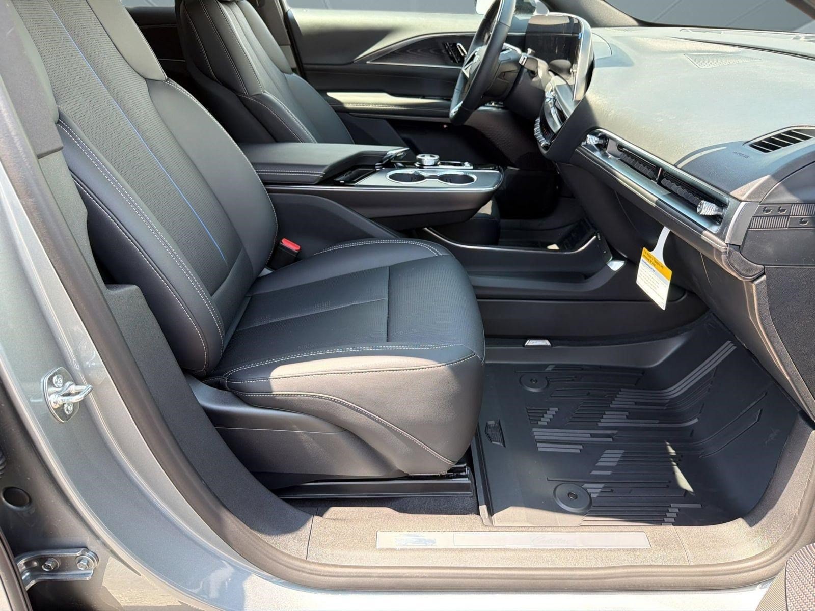 2026 Cadillac LYRIQ Sport - Photo 23
