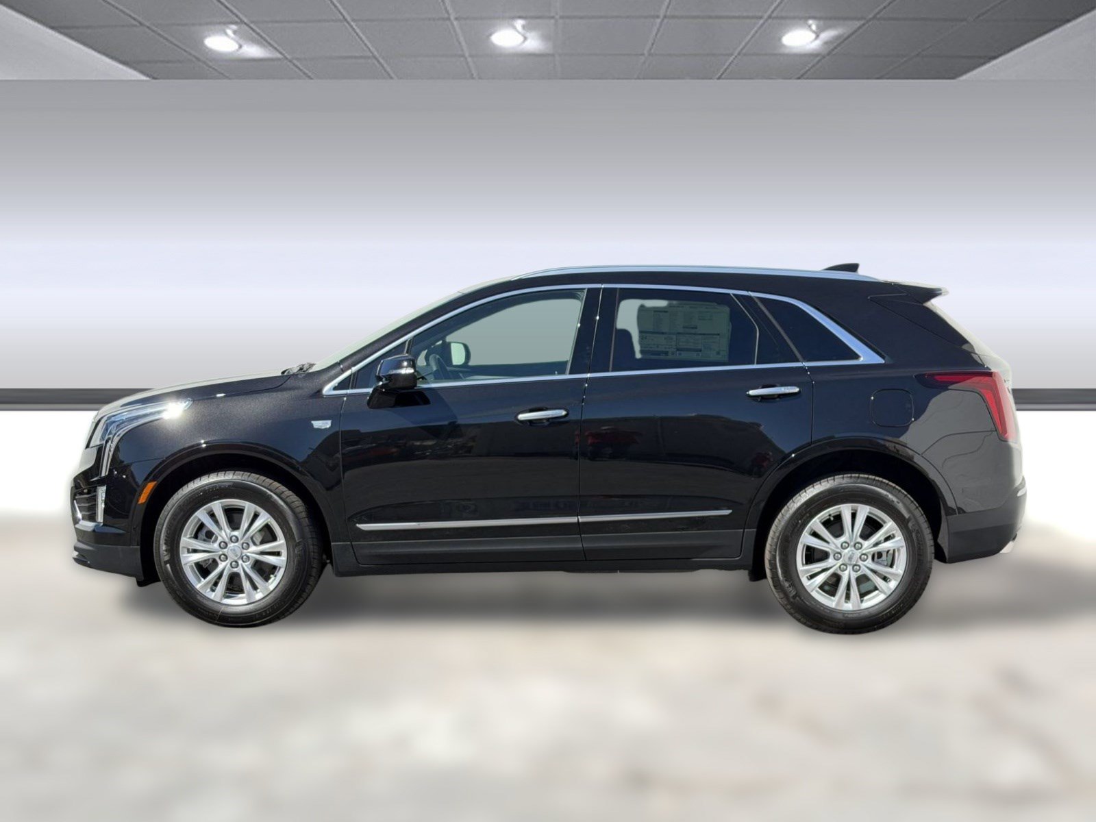 New 2026 CADILLAC XT5 Luxury SUV