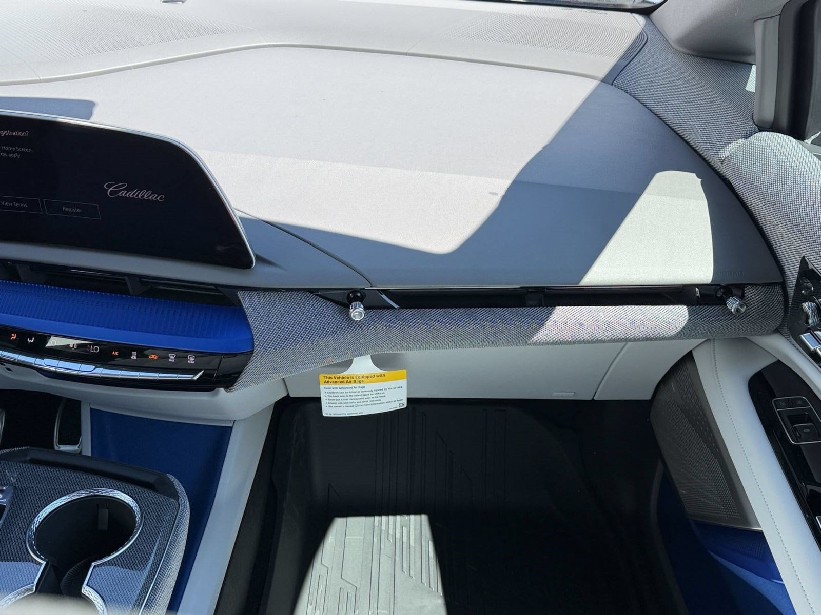 2027 Cadillac OPTIQ Luxury - Photo 28