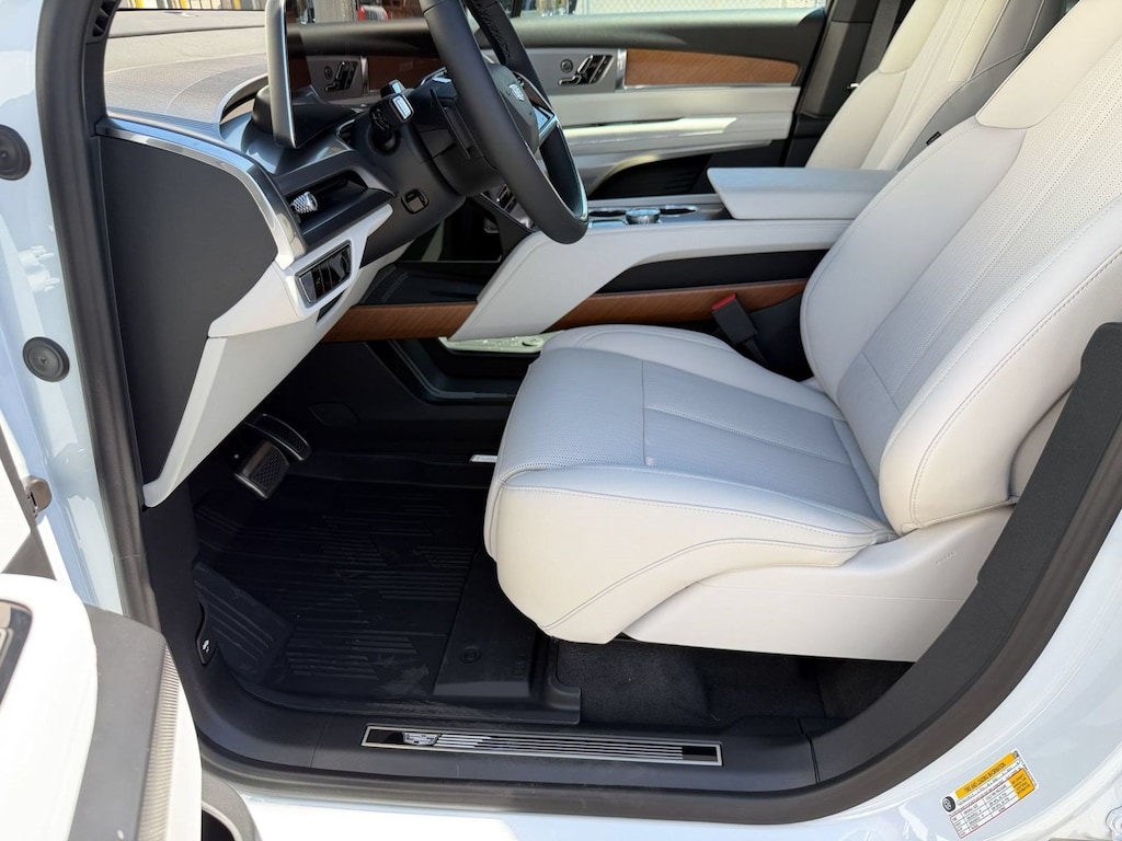 New 2027 CADILLAC VISTIQ Sport SUV