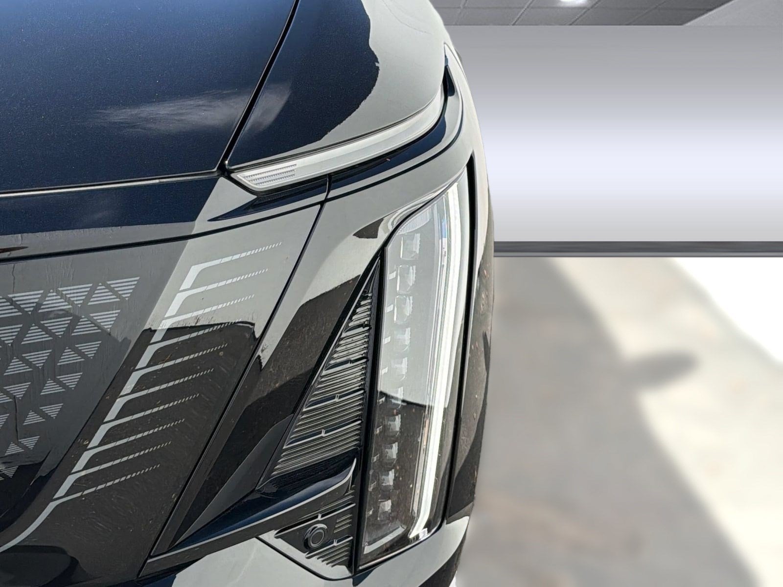 2027 Cadillac VISTIQ Sport - Photo 11