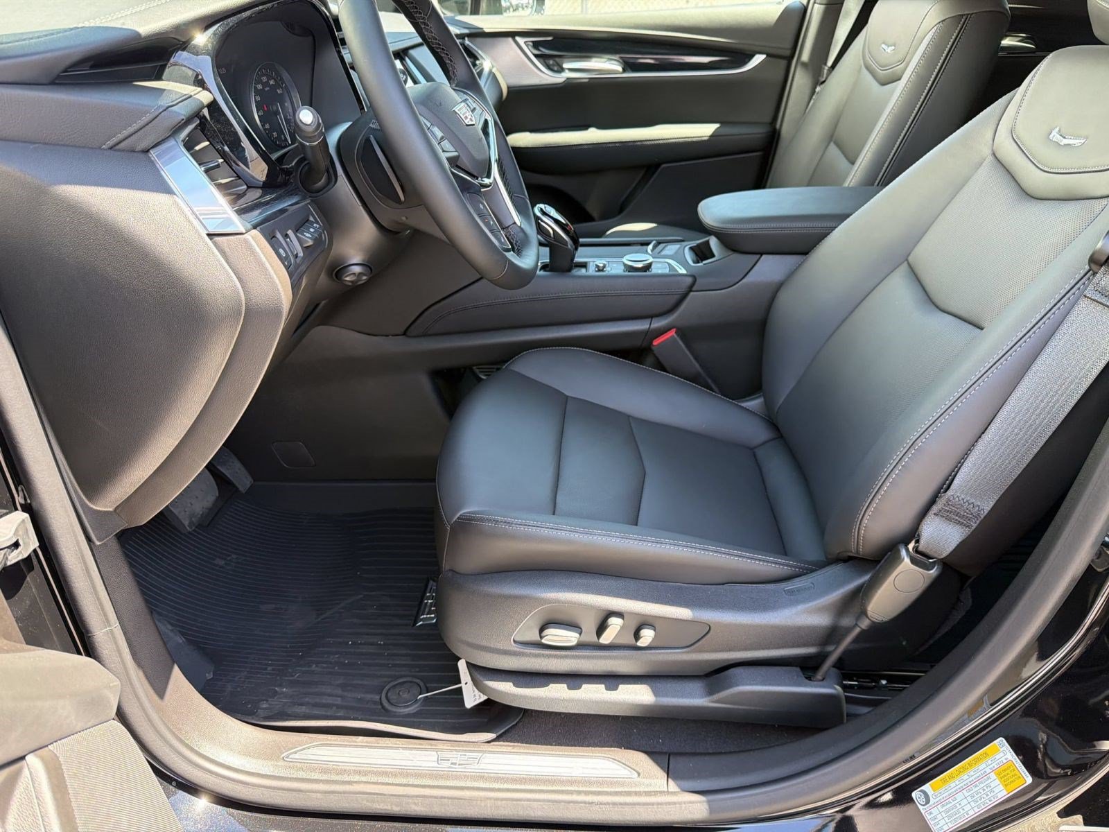 New 2026 CADILLAC XT5 Premium Luxury SUV