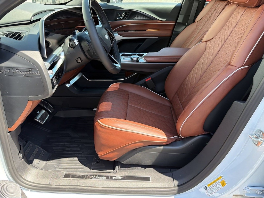 New 2027 CADILLAC LYRIQ Signature Sport SUV