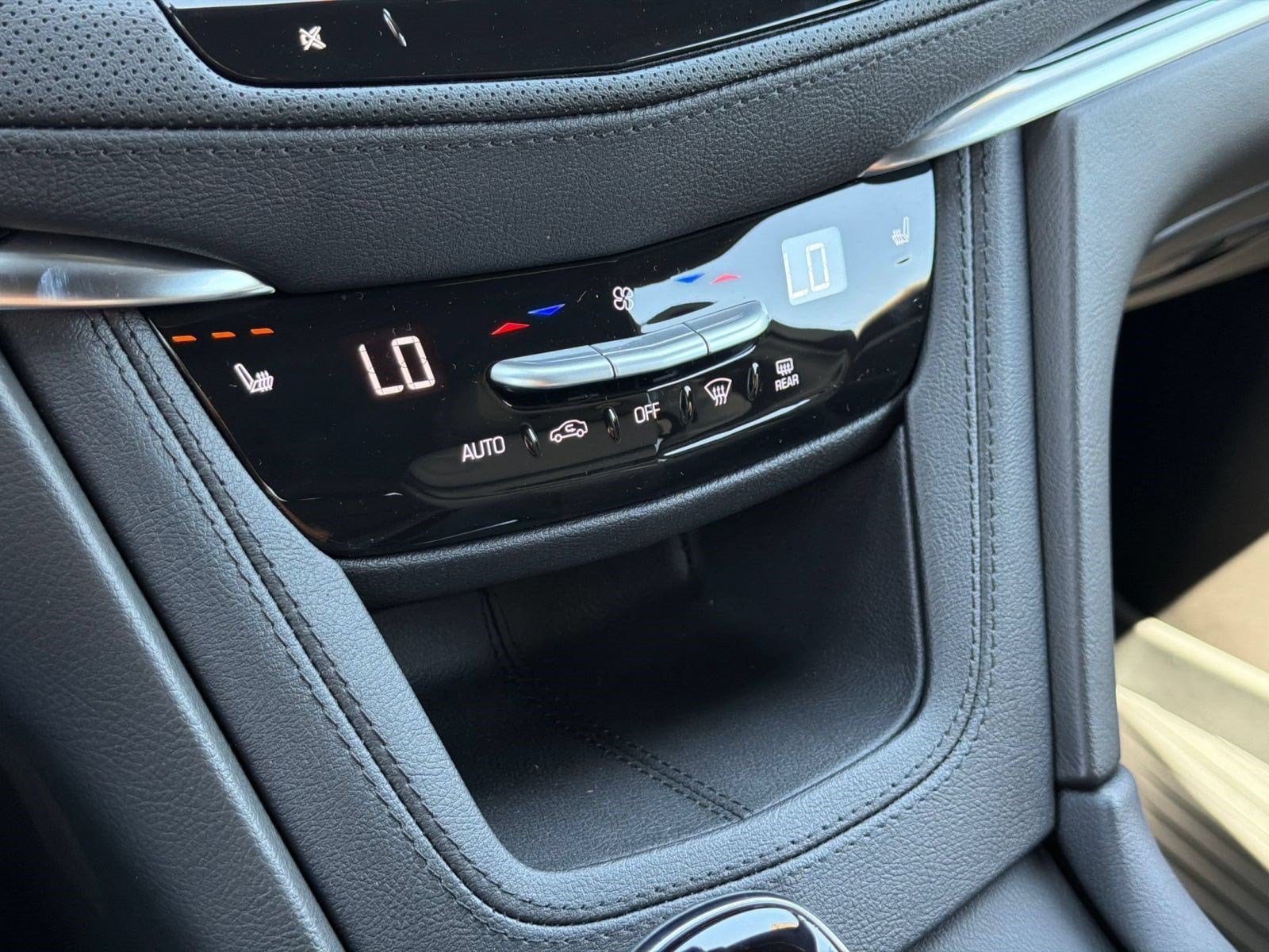 2026 Cadillac XT5 Premium Luxury - Photo 18