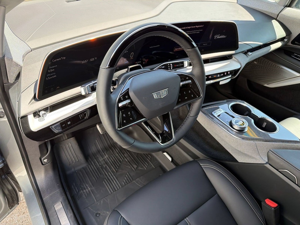 New 2027 CADILLAC OPTIQ Sport SUV