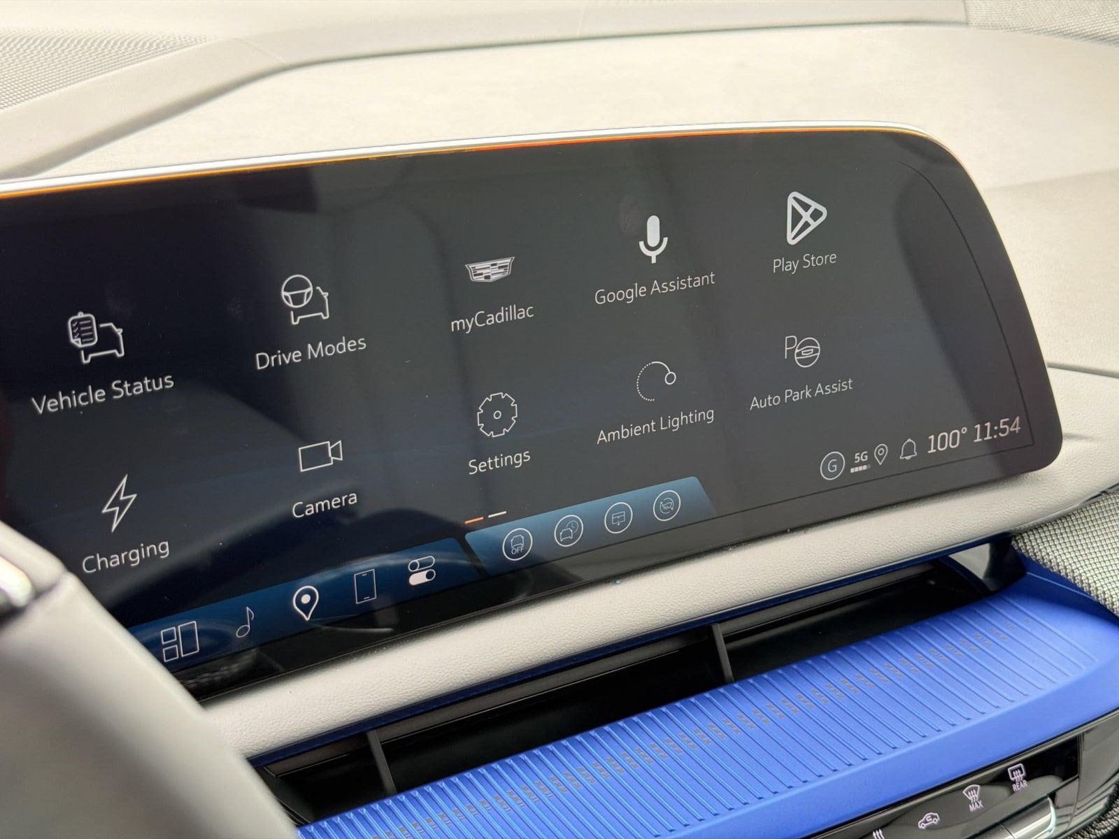 2027 Cadillac OPTIQ Sport - Photo 21
