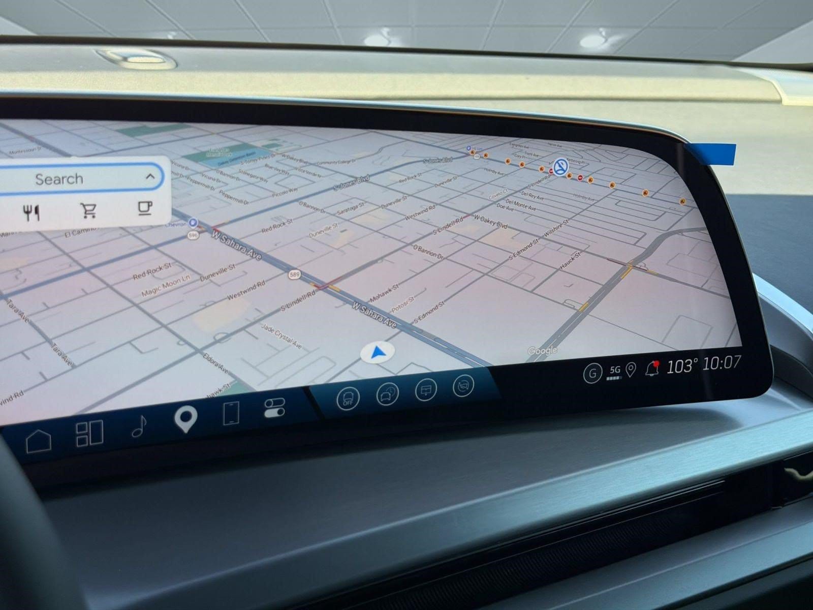2027 Cadillac VISTIQ Sport - Photo 18