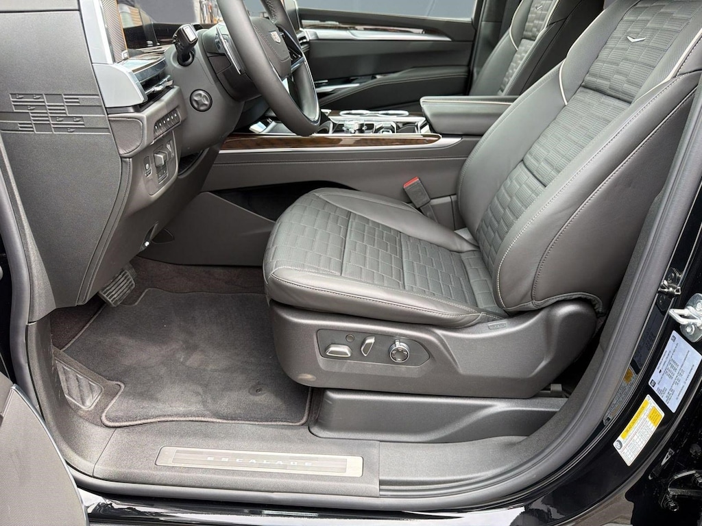 New 2026 CADILLAC Escalade ESV Platinum Sport SUV